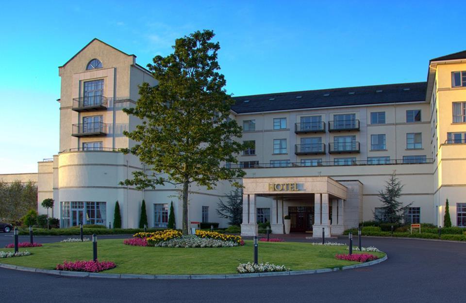 Knightsbrook Hotel Courtyard Accommodation Трим Екстериор снимка